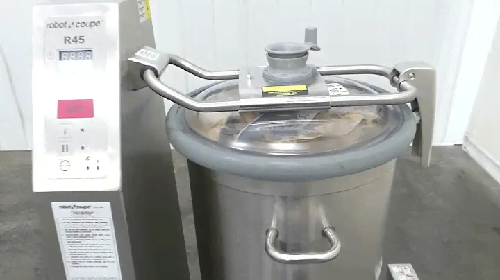 Robot Coupe R45 T Vertical Cutter 45 Quart Mixer.